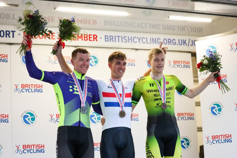 The winners of the Men Circuit Race