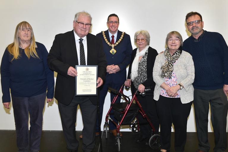 Friends of Redcar Cemetery with the Mayor