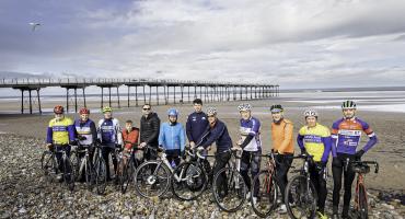 Image of cyclists on Saltburn Beach